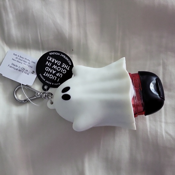 Bath and Body work GLOW IN THE DARK Ghost  pocket sanitzer holder - Picture 5 of 5